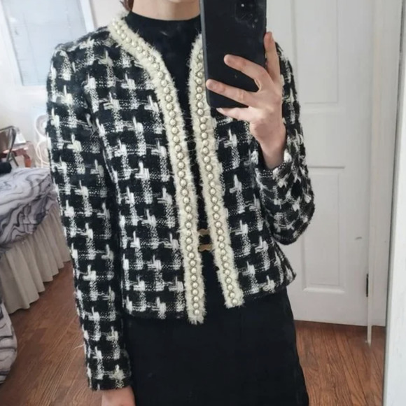 Collarless Jackets & Coats